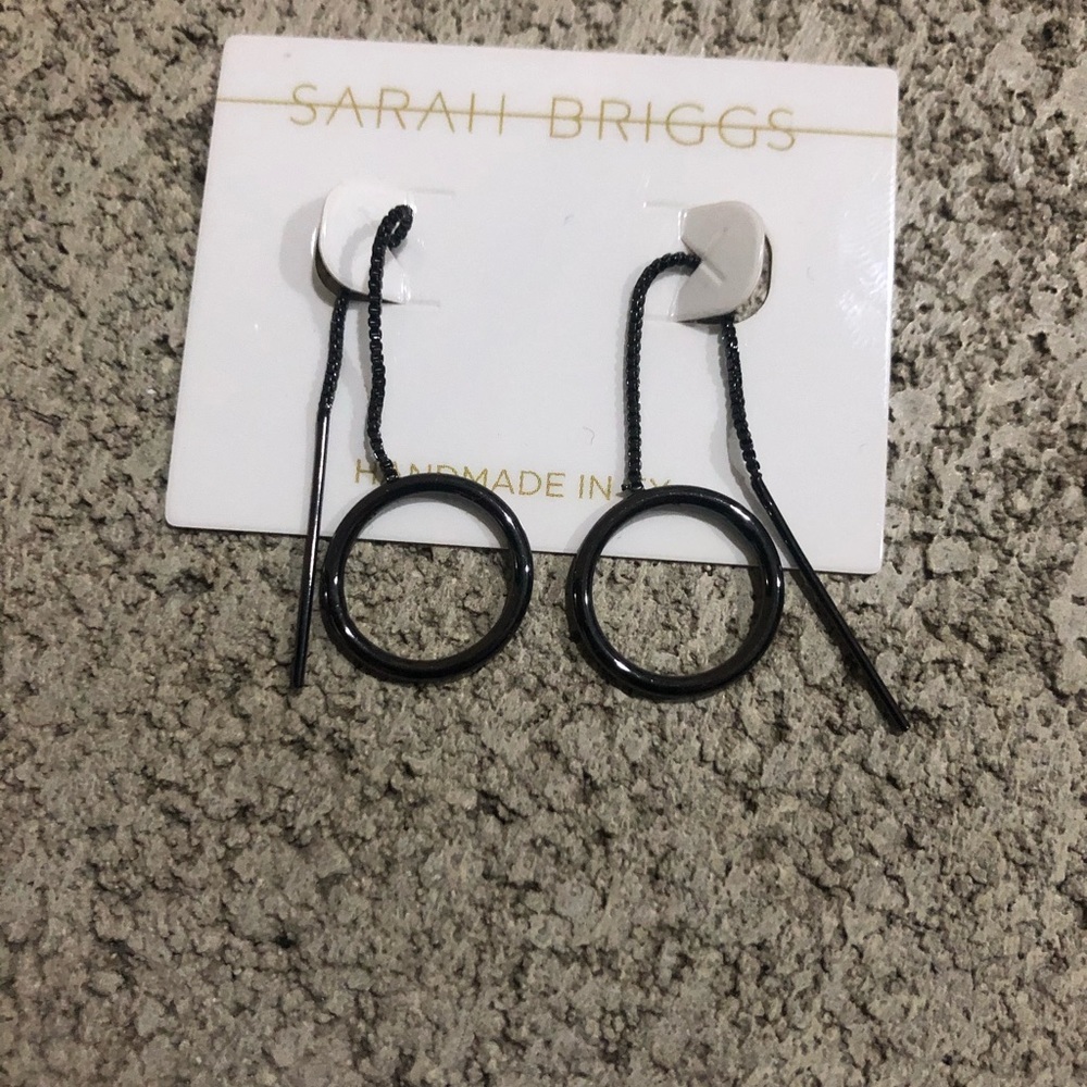 Sarah Briggs Black Threaders